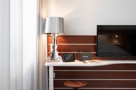 Ruby Lotti Room